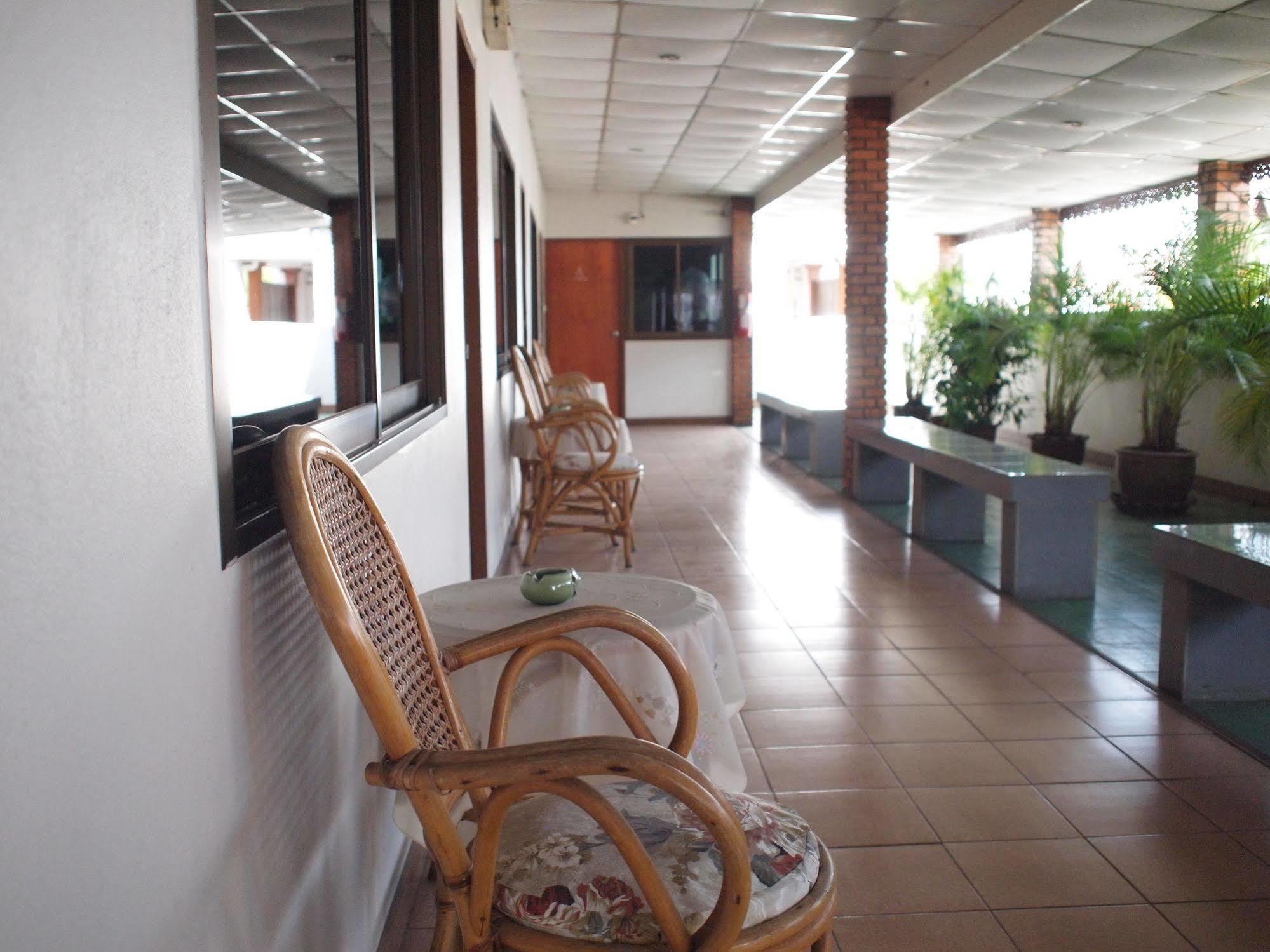 Roongruang Inn Chiang Mai